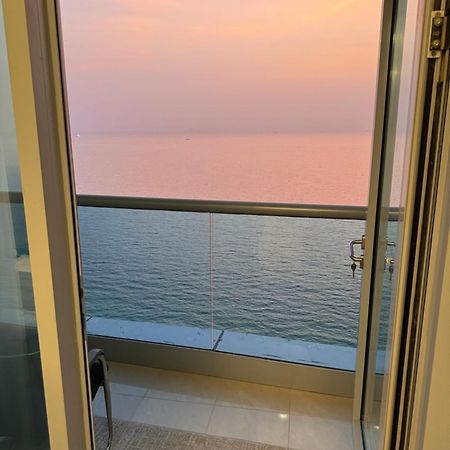 Ocean View Luxury Suites Adzsmán Kültér fotó
